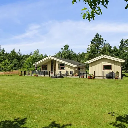 Arvi - 30km From The Sea By Interhome 펜션